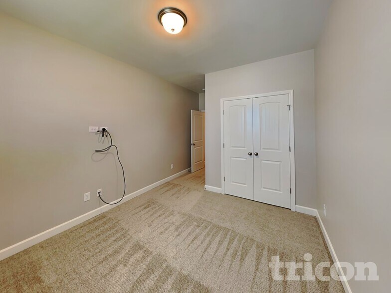 Building Photo - 714 Amberton Dr