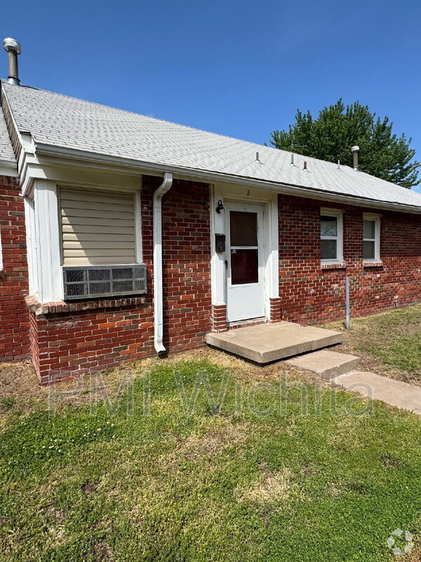 Building Photo - 1719 S Glenn Ave