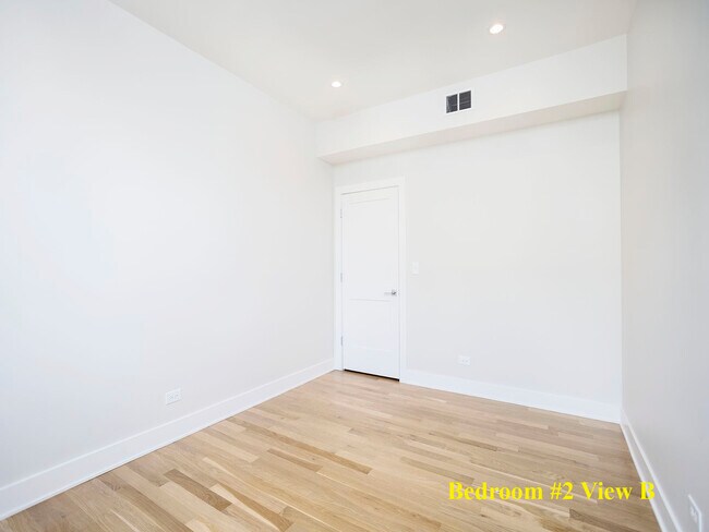 Building Photo - 6103 S Kenwood Ave