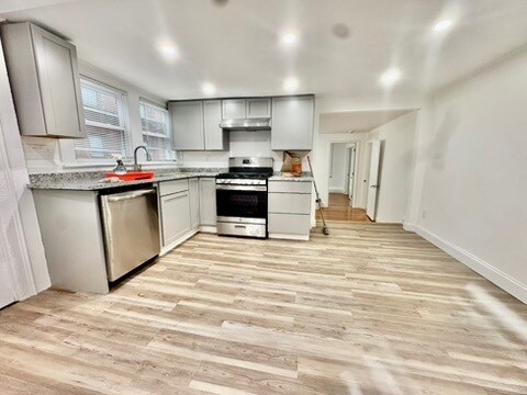 Building Photo - 340 Market St