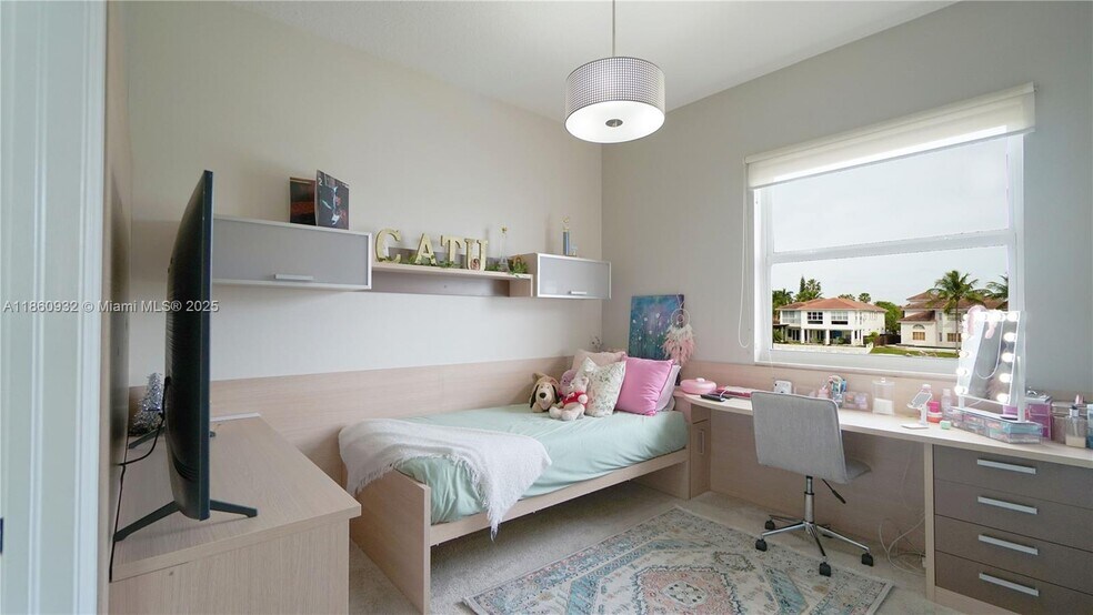 Building Photo - 7031 NW 113th Ct