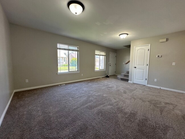 Building Photo - 3528 Newland Loop