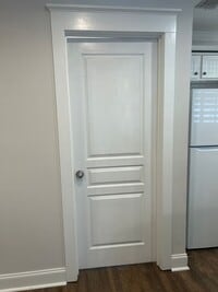 Building Photo - Three Bedroom Townhouse Available!