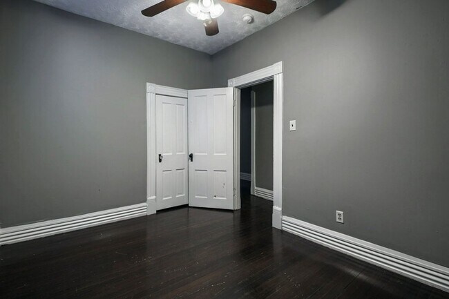 Building Photo - Wilber Ave 226-228 MLR