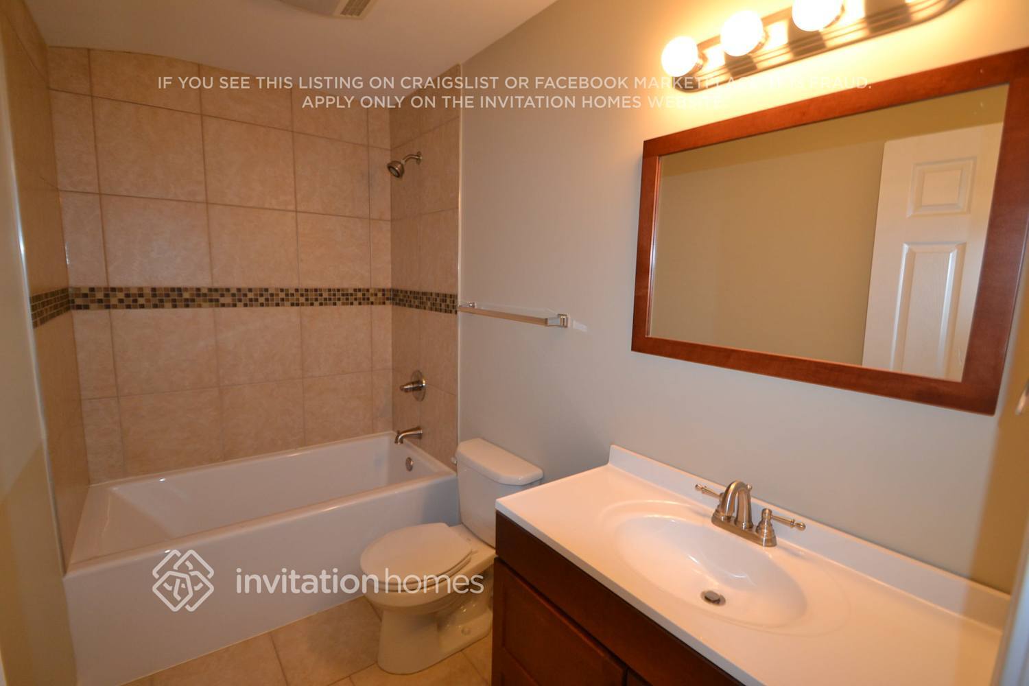 Building Photo - 2418 N 75th Ct
