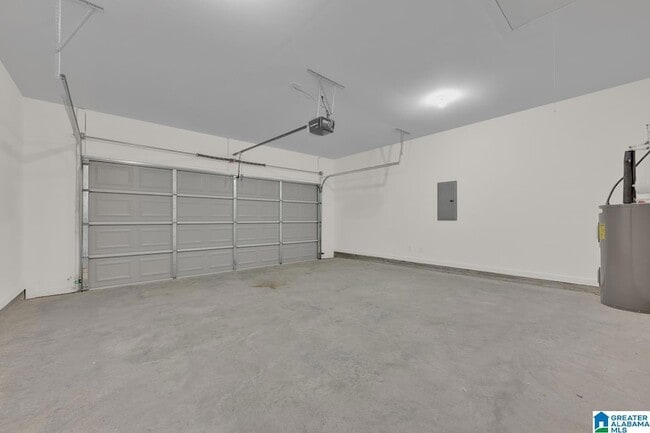 Building Photo - 615 Troubadour Ln