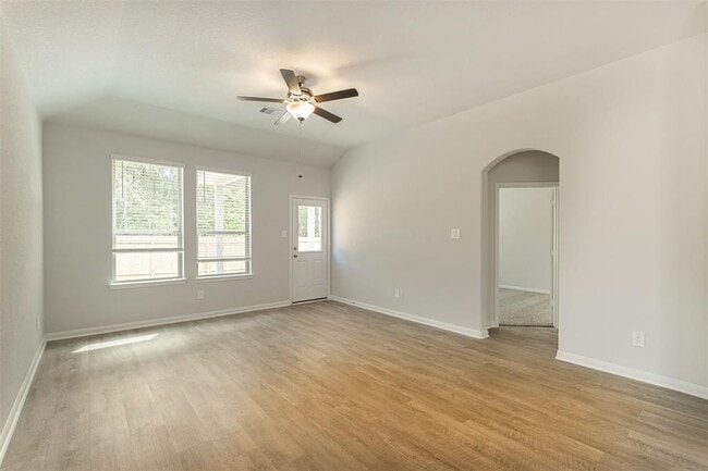 Building Photo - 14717 Pinion Ct
