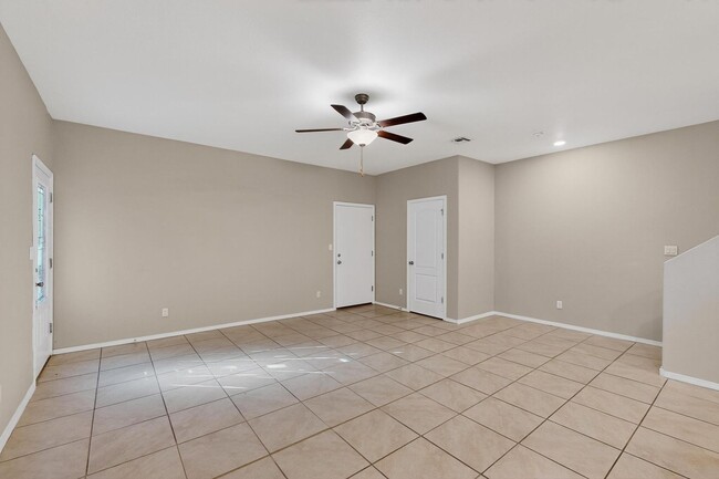 Building Photo - Executive 2 story Town house 4 Bedroom 3 b...