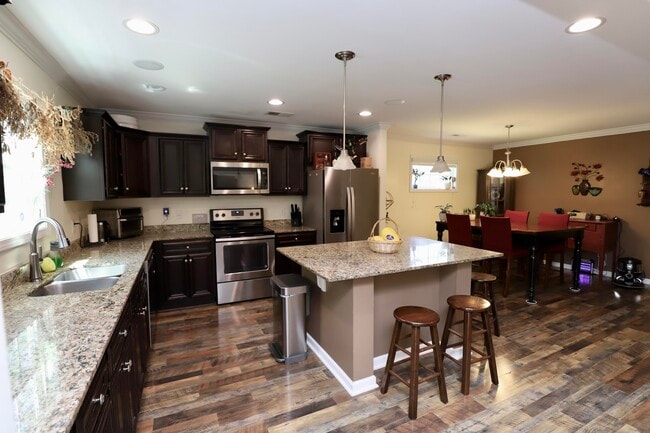 Building Photo - 71 Carina Ln