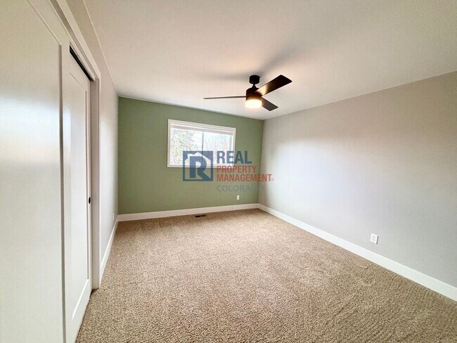 Building Photo - 7361 S Quince St