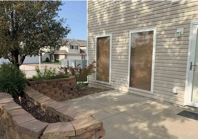 Building Photo - 6705 Milan Dr