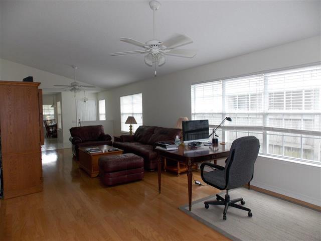 Building Photo - 9130 Arand Dr