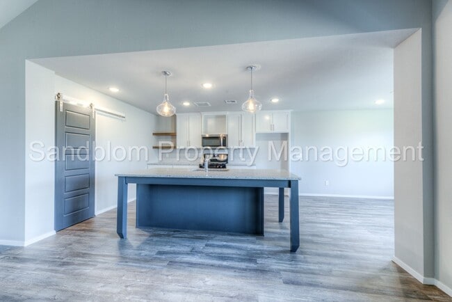 Building Photo - FOR LEASE | Bixby West | Available Now!