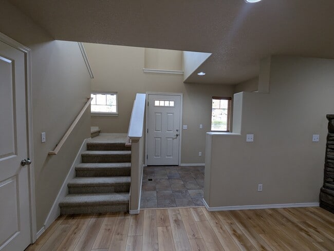 Building Photo - 20565 Sun Meadow Way