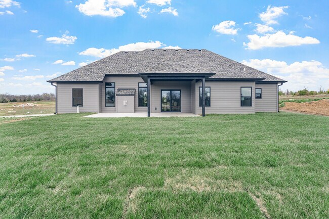 Building Photo - 2908 GENESIS Dr