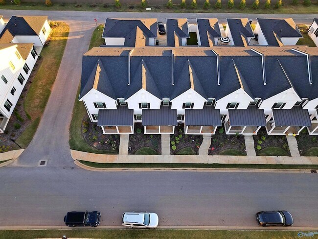 Building Photo - 322 Hay Rake Dr