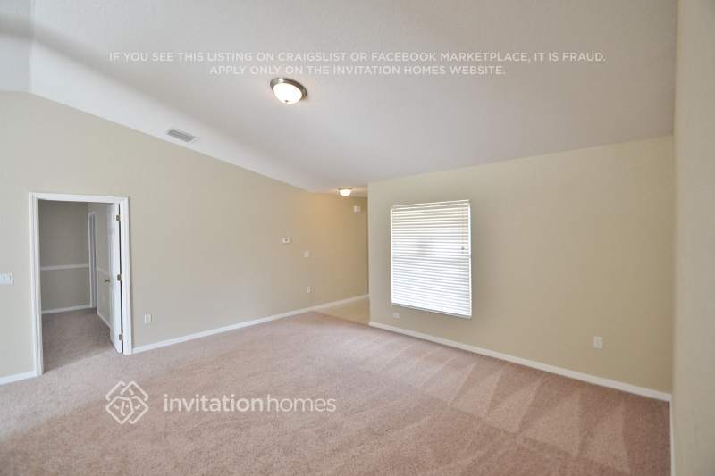 Building Photo - 4736 Robin Dr