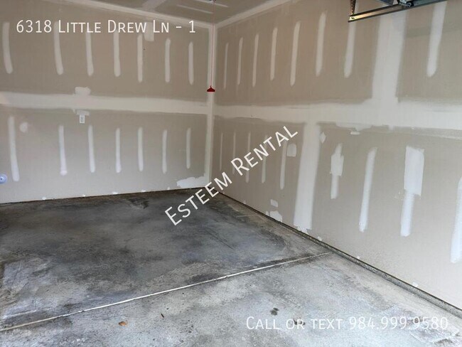 Building Photo - 6318 Little Drew Ln