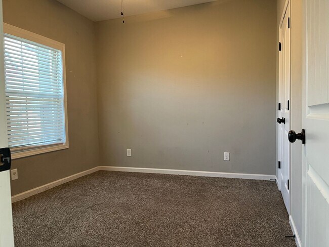 Building Photo - Coming Soon!