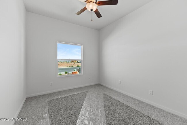 Building Photo - 3676 Springhaven Lp