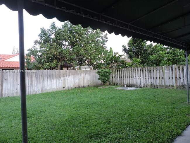 Building Photo - 10753 SW 142nd Ct