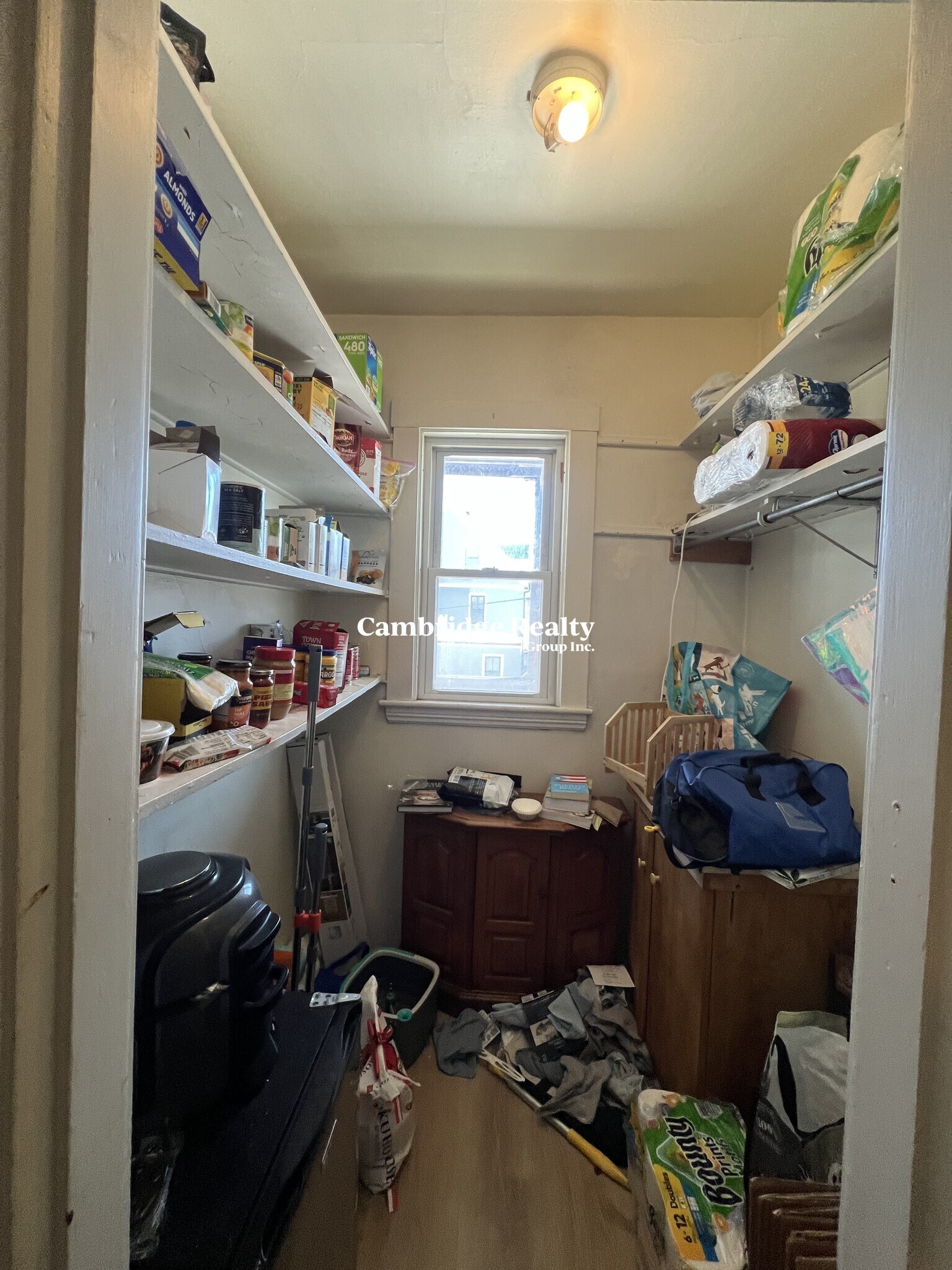 Building Photo - 44 Easton St