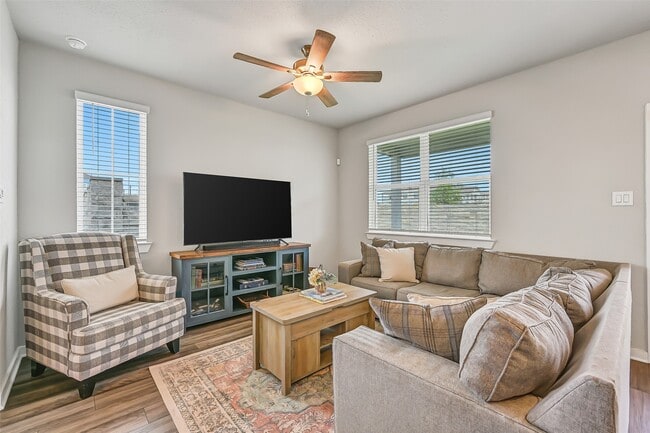 Building Photo - 2403 Bay Breeze Dr