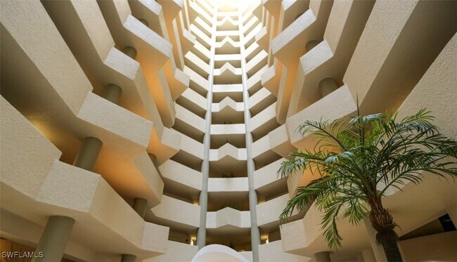 Building Photo - 4551 Gulf Shore Blvd N