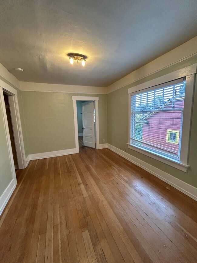 Building Photo - 2123 N 40th St
