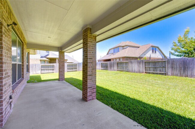 Building Photo - 2415 Flowering Brook Ln