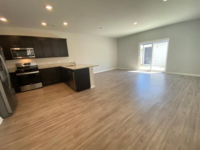 Building Photo - 2243 Oscar Eli Pl