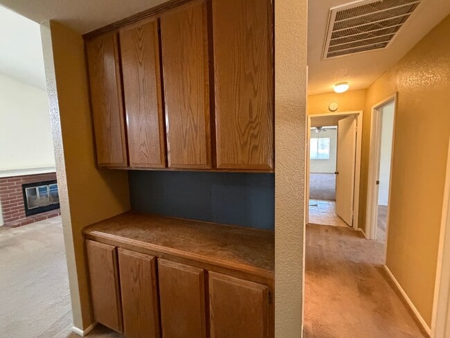 Building Photo - 8608 Zircon Crest Ct