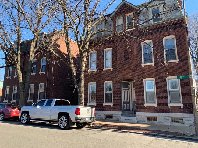 Building Photo - 2220 S 9th St