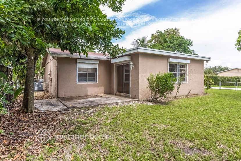 Building Photo - 307 SW 77th Terrace
