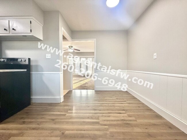 Building Photo - 3 Bedroom House