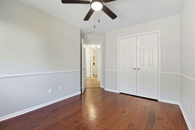 Building Photo - 15522 Valley Plum Ct