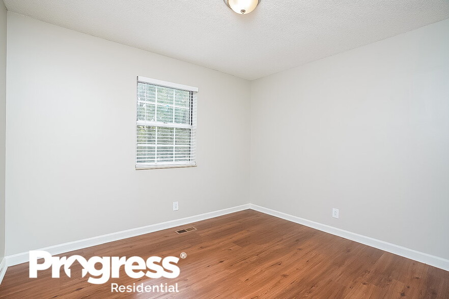 Building Photo - 107 Brenton Ct