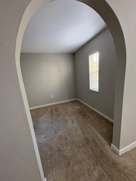 Attached bonus room off the primary bedroom - 108 Alameda Ct