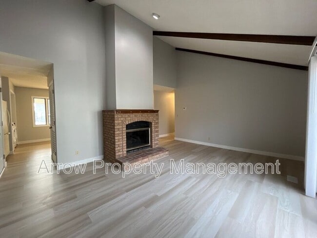 Building Photo - 3600 Briarwood Ave