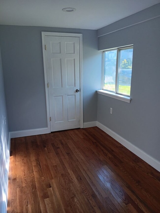 Building Photo - Renovated 3 Bed 2 Bath Single-Family Home in Aberdeen