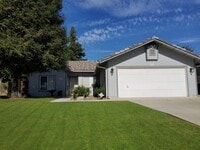 Building Photo - 5615 Sugar Pine Dr
