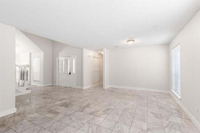 Primary Photo - 14714 Ridgechase Ln