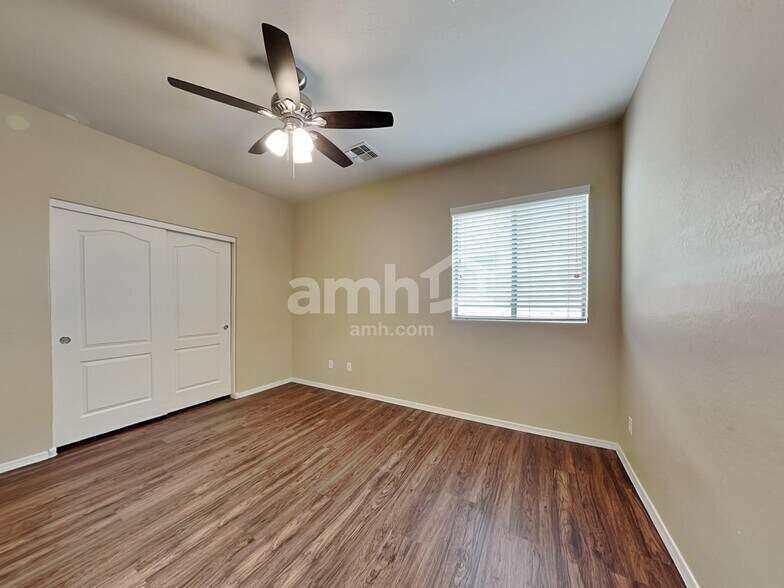 Building Photo - 15065 N 176th Ln
