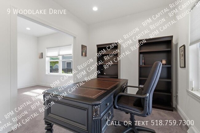 Building Photo - 9 Woodlake Dr