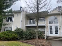 Building Photo - 9 Brookside Ln