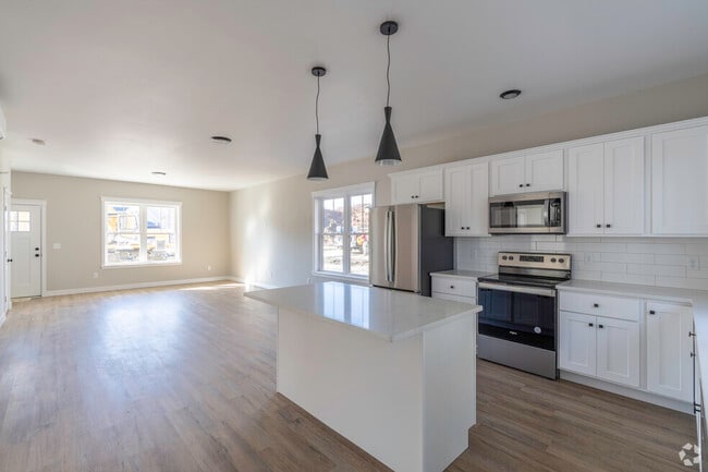 Building Photo - 2 Cottage Ln