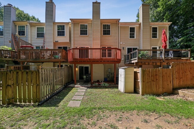 Building Photo - 11598 Overleigh Dr