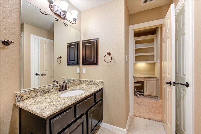 Building Photo - 28318 Wild Mustang Ln