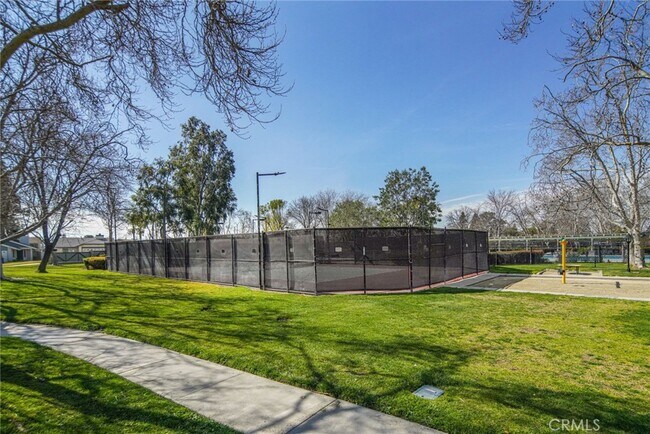 Building Photo - 3732 Oak Creek Dr