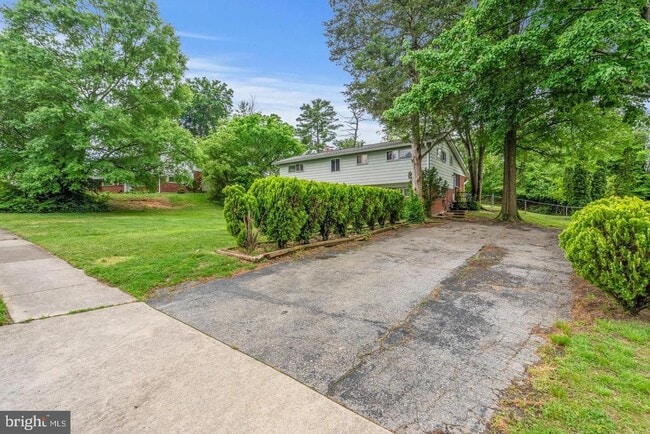 Building Photo - 6318 Willowood Ln